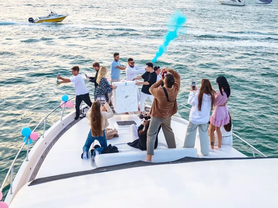 Bakıda cinsiyyət partisi,cinsiyyet partisi,cinsiyyət partisi yaxtada,cinseyyet partisi yaxtada Гендер-пати в Баку, гендер-пати, гендер-пати на яхте, вечеринка по определению пола на яхте